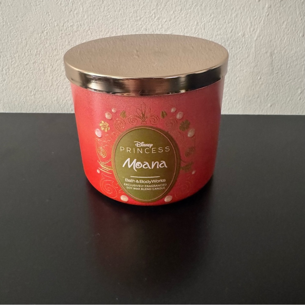 Bath & Body Works Moana 3-Wick Candle